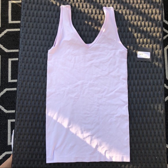 New w tags reversible seamless lilac workout tank - Picture 2 of 4